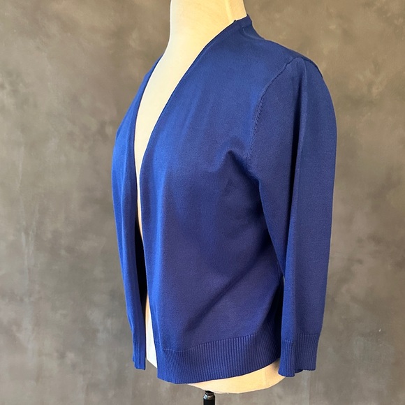 Elegant Royal Blue Women's Cardigan - Picture 3 of 6
